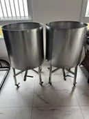 Tanque 200 Litros Fundo Cônico Saída Central com Rodas